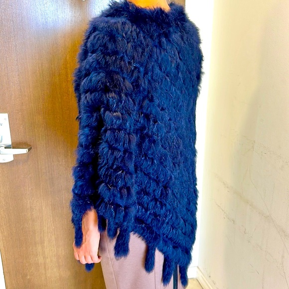 100% LAPIN RABBIT FUR NAVY BLUE Shawl! Great Condition! Super Soft & Lightweight - Picture 6 of 10